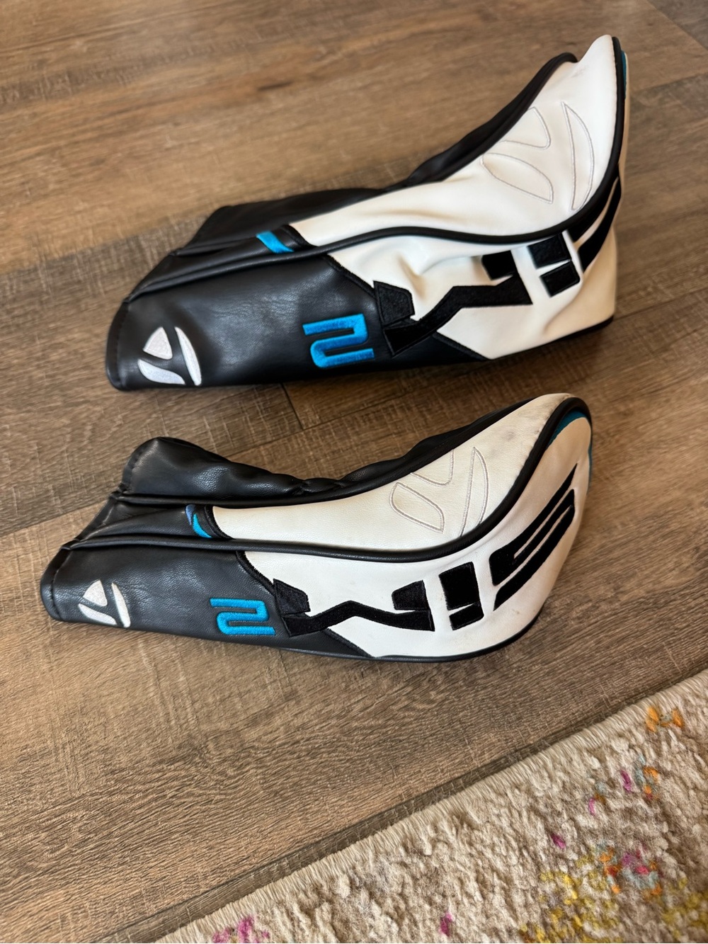TaylorMade SIM2 Driver Head Covers (2)